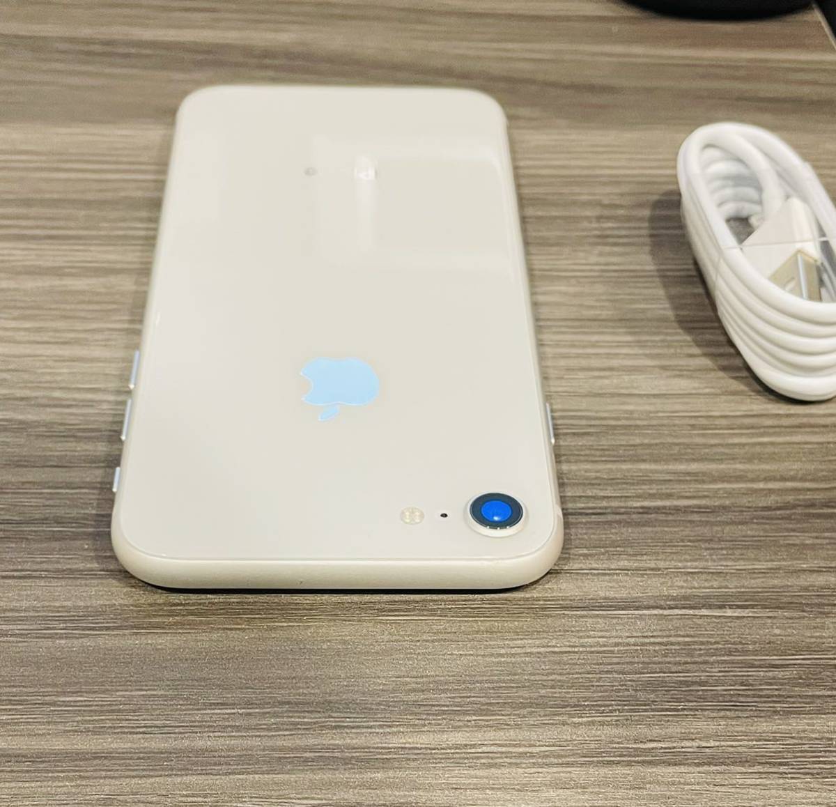 SIMフリーiPhone8 64GB シルバーMQ792J/A送料無料iOS16.1.1バッテリー