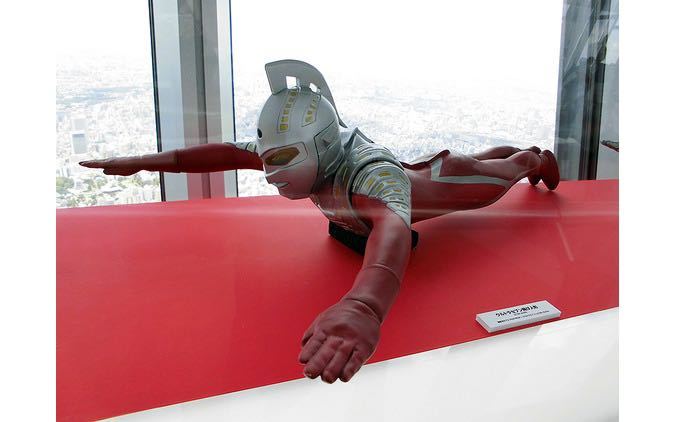 激レア 飛んでるウルトラ セブン スカイツリー限定 フィギュア 