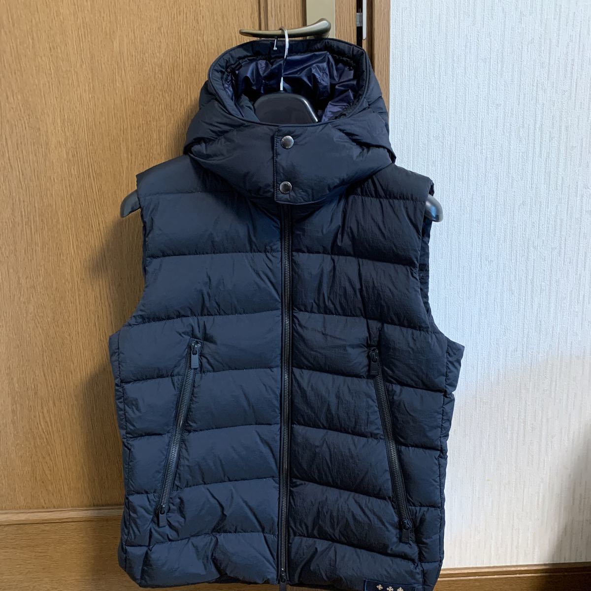 【お買い得，人気SALE】 TATRAS タトラス CURONE ダウンベスト マット加工 3 ネイビー(1)｜売買されたオークション情報、yahooの商品情報をアーカイブ公開 - オークファン 男性用