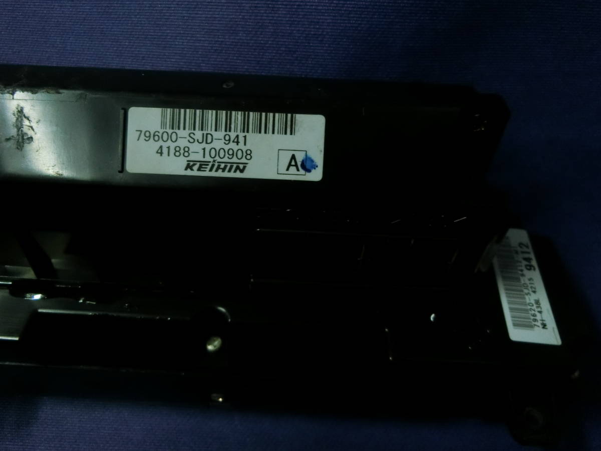 純正 BE1 BE2 BE3 BE4 エディックス HID ヘッドライト 右