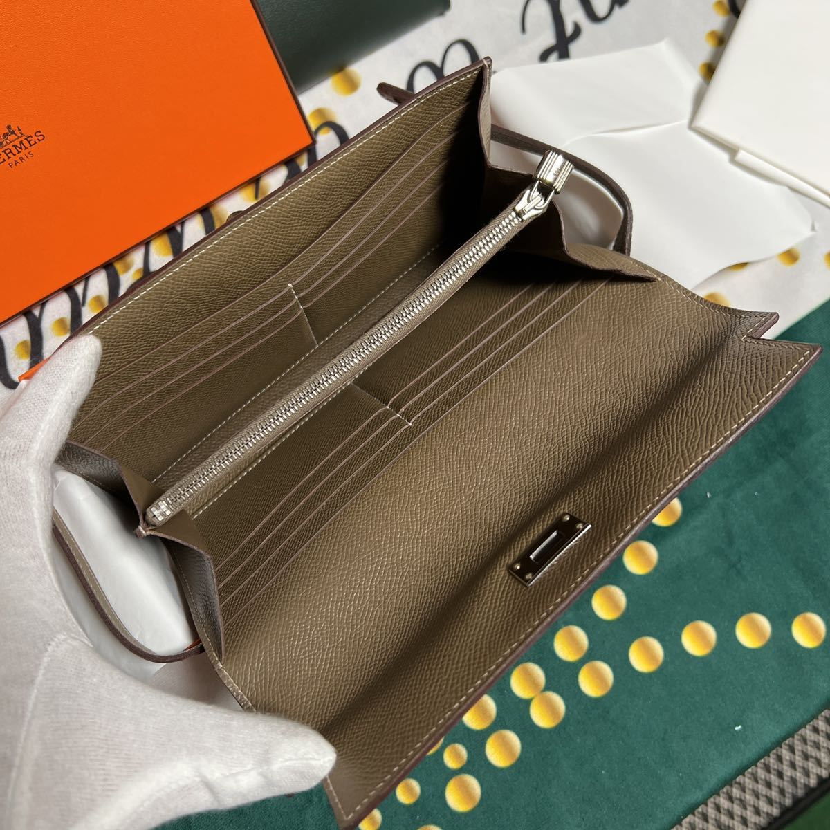 エルメス ケリーウォレット HERMES エトゥープ ロング 長財布 トゥーゴー シェーブル - SV金具 ヴォーエプソン 二つ折り長財布 新品同様 ウォレット ＨＥＲＭＥＳ シェーブルシャムキラ