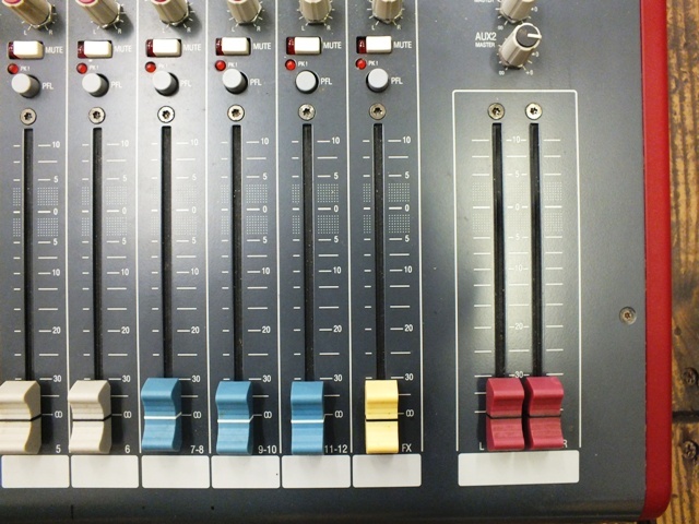 ALLEN&HEATH アレンアンドヒース ZED-12FX エフェクト搭載 アナログ