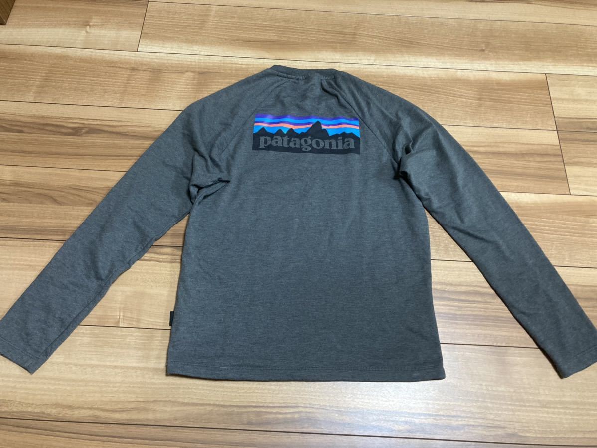 patagonia パタゴニア p6 スエットシャツ　ロングスリーブ グレー　ＸＳサイズ ２０１９年モデル ＦＧＥ　ヴィンテージ