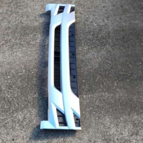 イスズ　エルフ　フロントグリル　5-86712185-0　純正 イスズ エルフ フロントグリル 5-86712185-0 純正