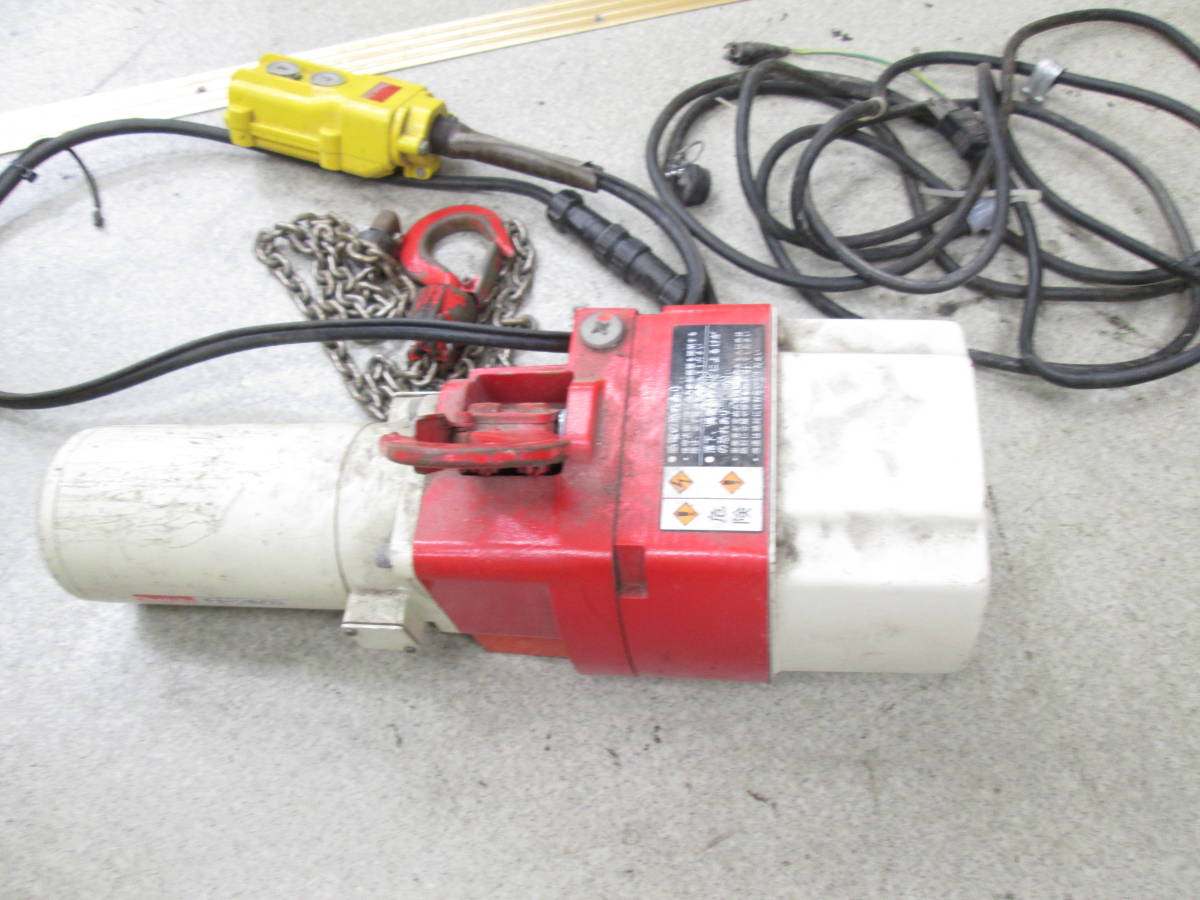 マキタ 100kg チェーンホイスト makita 動作品 K1120A] 100V 電動チェーンホイスト CH1003 上下動き （電源100V） CH1015A 100kg電動チェーンホイスト チェンホイスト ホイスト 18v（ホイスト・チェーンブロック｜荷締・牽引器具