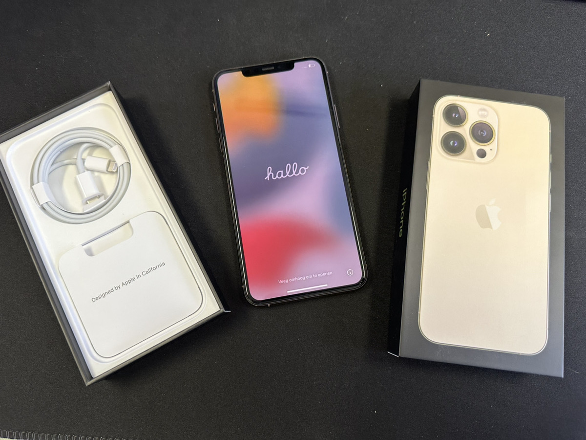 【美品】 １円スタート iPhone11 proMAX 256GB SIMフリー ゴールド appleストア 購入品 256GB iPhone Pro スペースグレー 美品Apple 中古一覧｜SIMフリー・キャリア