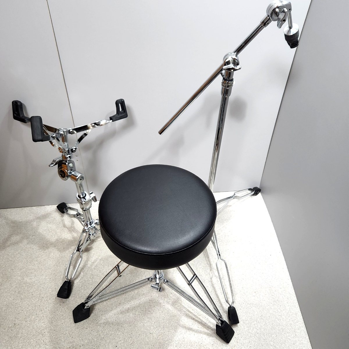 Pearl Roadster ドラムスローン D-2000 Pearlから布製シート
