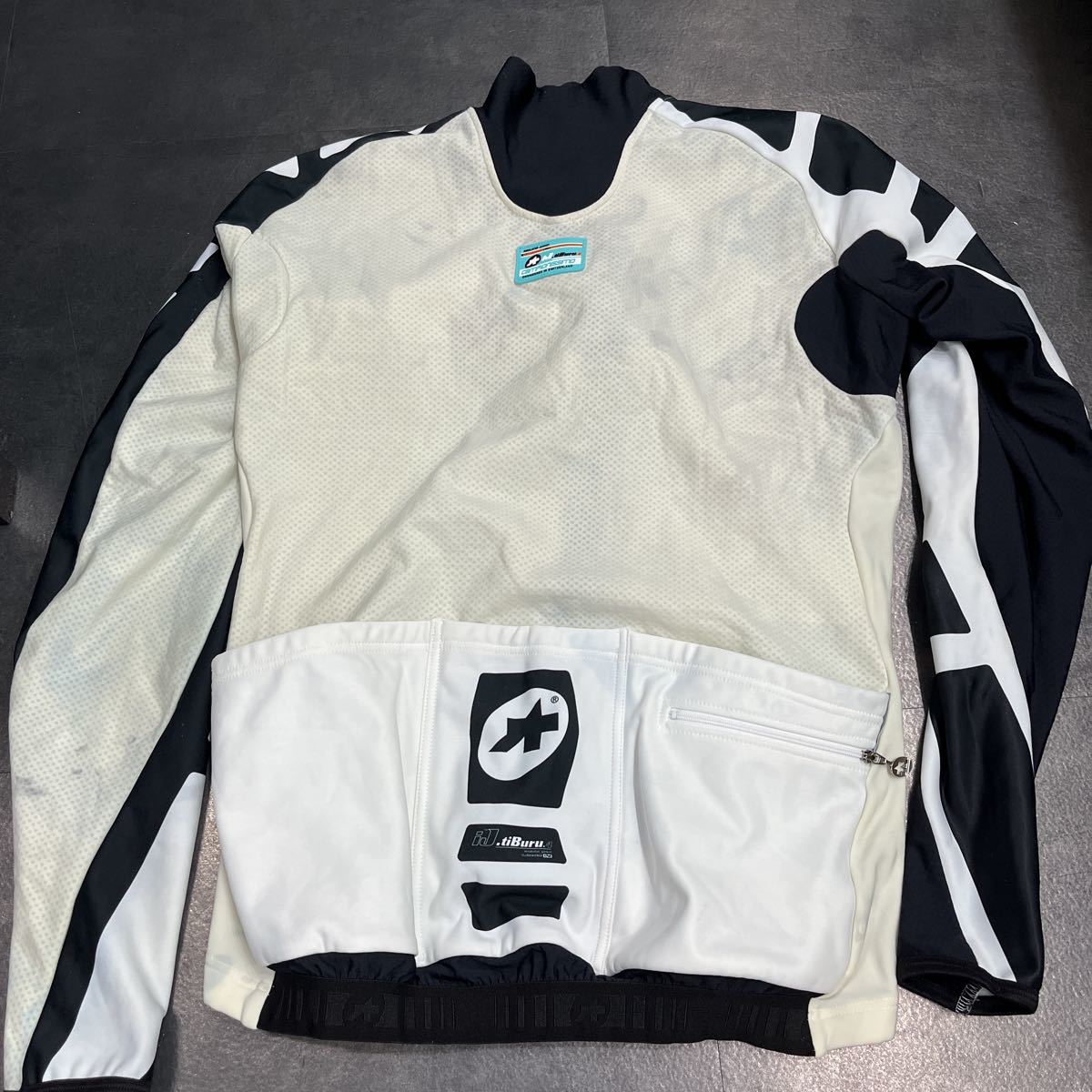 assos アソス IJ.TIBURU.4 長袖ジャージ Lサイズ アソス assos iJ