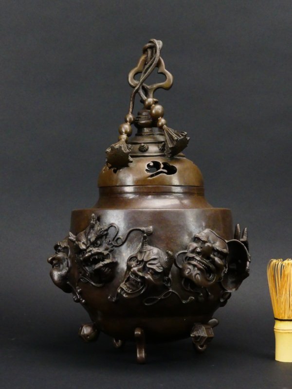 鈴形大香炉 極上造 銅製 盛上鬼 鋳銅製香炉（2） 高岡銅器展示館 高岡