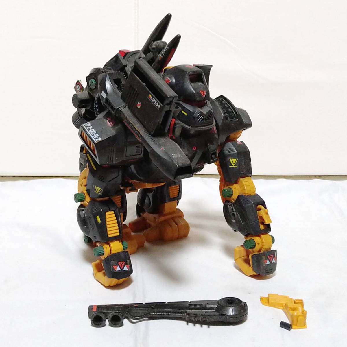 最新作，人気 R273 ゾイド トミー ゾイド EPZ-02 アイアンコングMK-II ゴリラ型 当時物 組立済み品 ジャンク品(ゾイド)｜売買されたオークション情報、yahooの商品情報をアーカイブ公開 - オークファン ゾイド