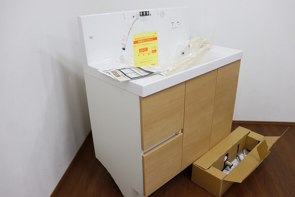 【埼玉発】S5262◆LIXIL/INAX◆洗面化粧台◆エルシィ◆水栓つき◆W900◆VJHT-905SY/LP2H 洗面化粧台 扉タイプ inax エルシィ,間口750カテゴリーの間口750の LIXILの洗面台、エルシィ（YS2・グロスホワイト）とサンワ INAX
