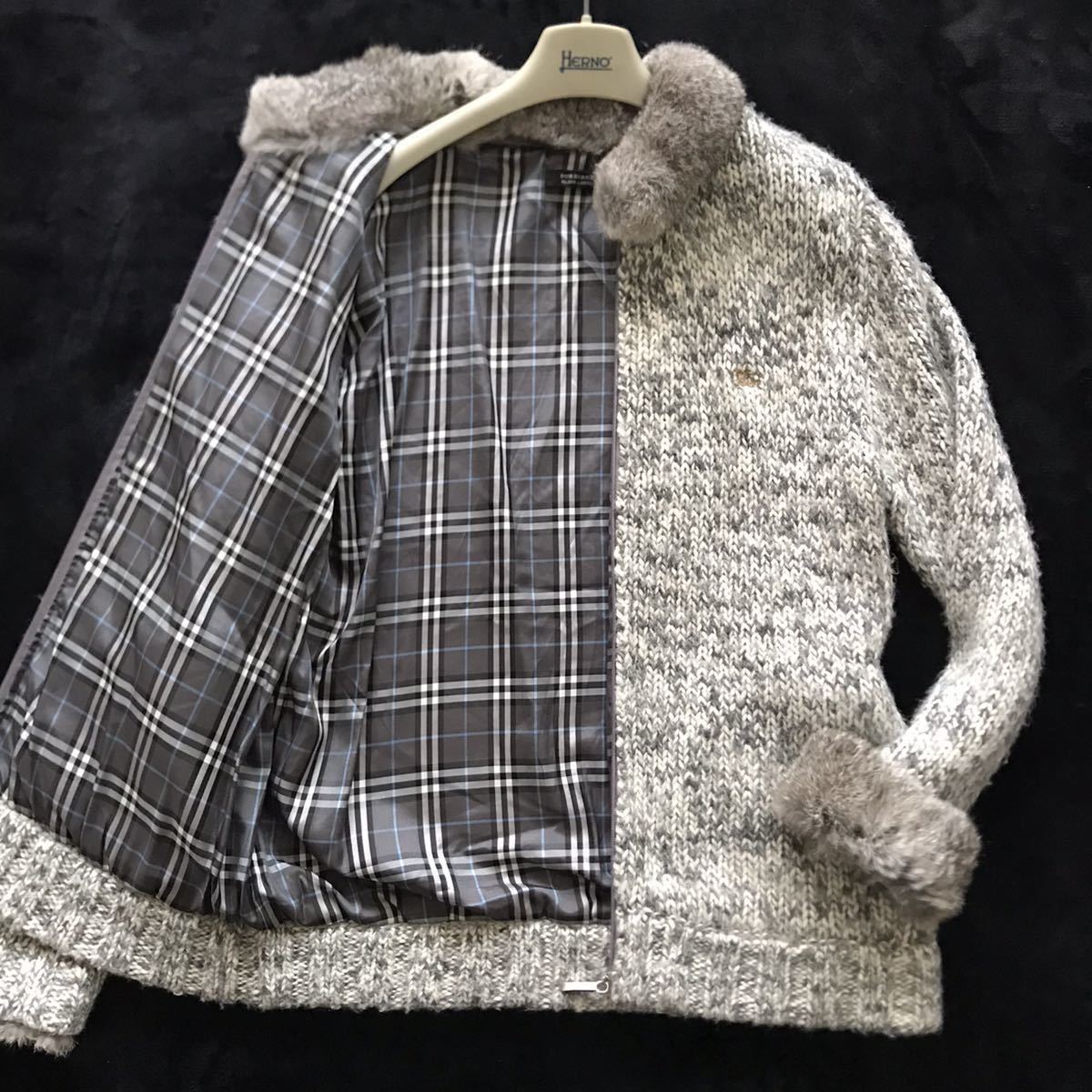 BURBERRY BLACK LABEL ニットブルゾン グレー ラビットファー 商品の