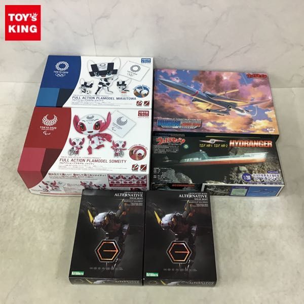1円〜 コトブキヤ 他 1/144 ウルトラホーク1号＋ミサイルポッド