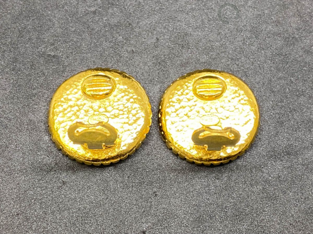 ◆A5042 CHANEL シャネル ココマーク ヴィンテージ ゴールド イヤリング 96A 美品 シャネル ヴィンテージ ココマーク シルバー ピアス CHANEL☆シャネル