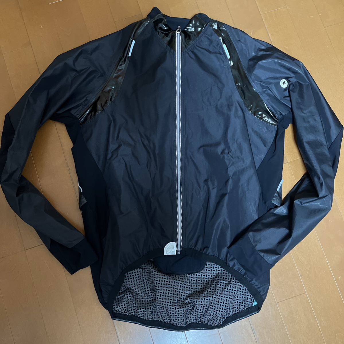 ASSOS TOKYO | PROSHOP 2018春夏 入荷情報 噂のレインジャケット