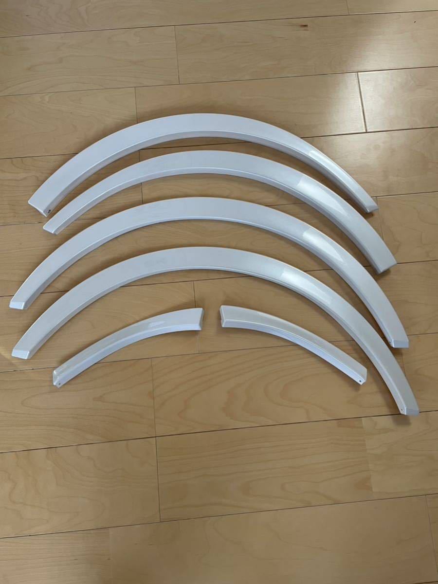 ハイエース 車検対応 スタイリッシュフェンダー 070 パールホワイト