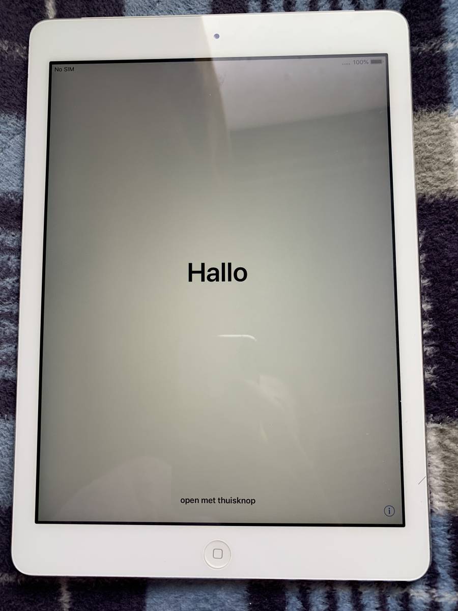 iPad Air 第一世代 シルバー 16GB ネットワーク判定○ Wi-Fi +
