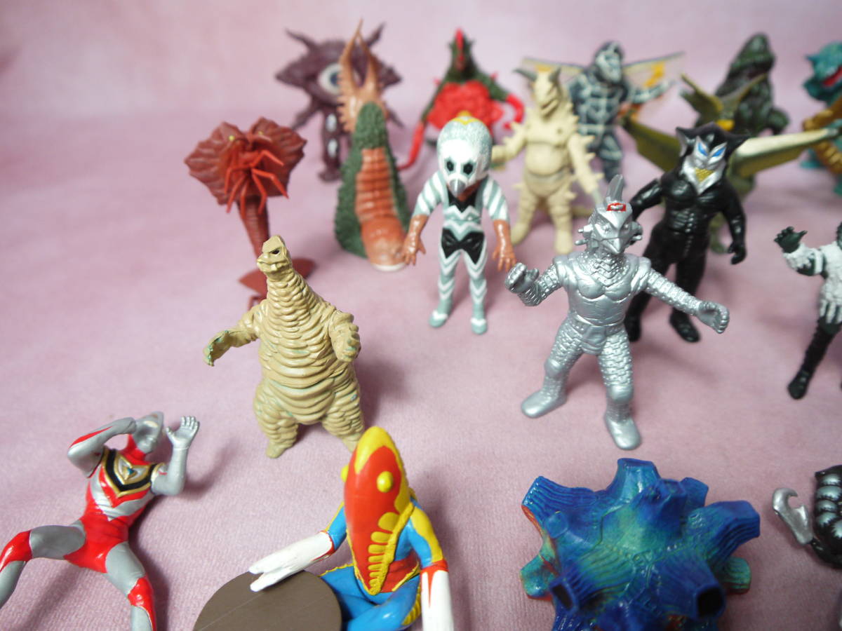 ガシャポン✳️ウルトラマン『HG 怪獣シリーズ ガチャフィギュア 10個セット』 ガシャポン✳️ウルトラマン『HG 怪獣シリーズ ガチャフィギュア 10個