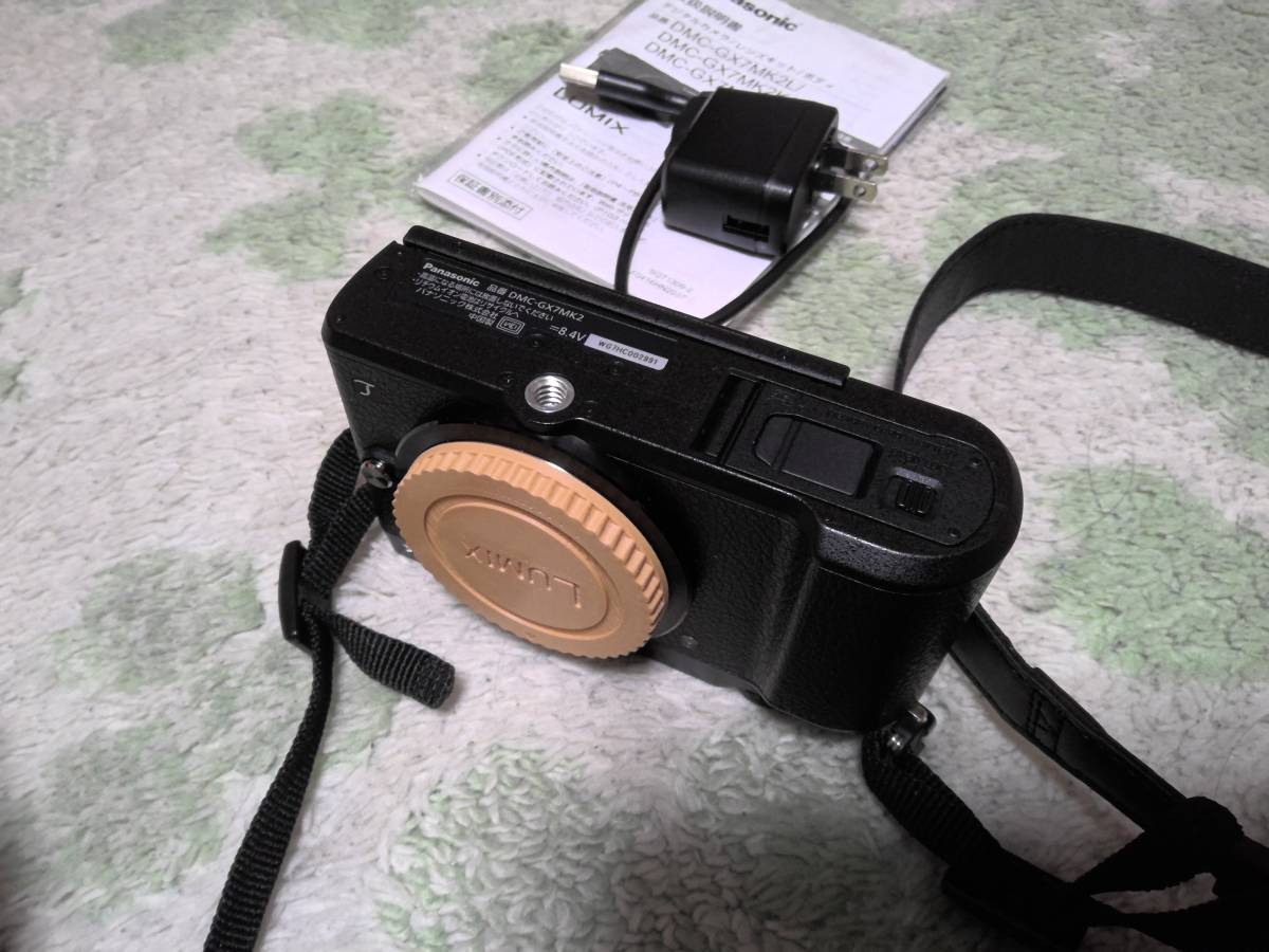中古良品 PANASONIC LUMIX GX7 MK2 ボディ 4K動画、サブ向き 社外品充電器とバッテリー2個つき LUMIX Panasonic ブラック GX-7 シルバー ☆元