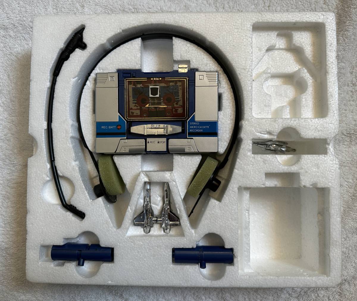 タカラ トランスフォーマー デストロン17 情報参謀 サウンドウェーブ 