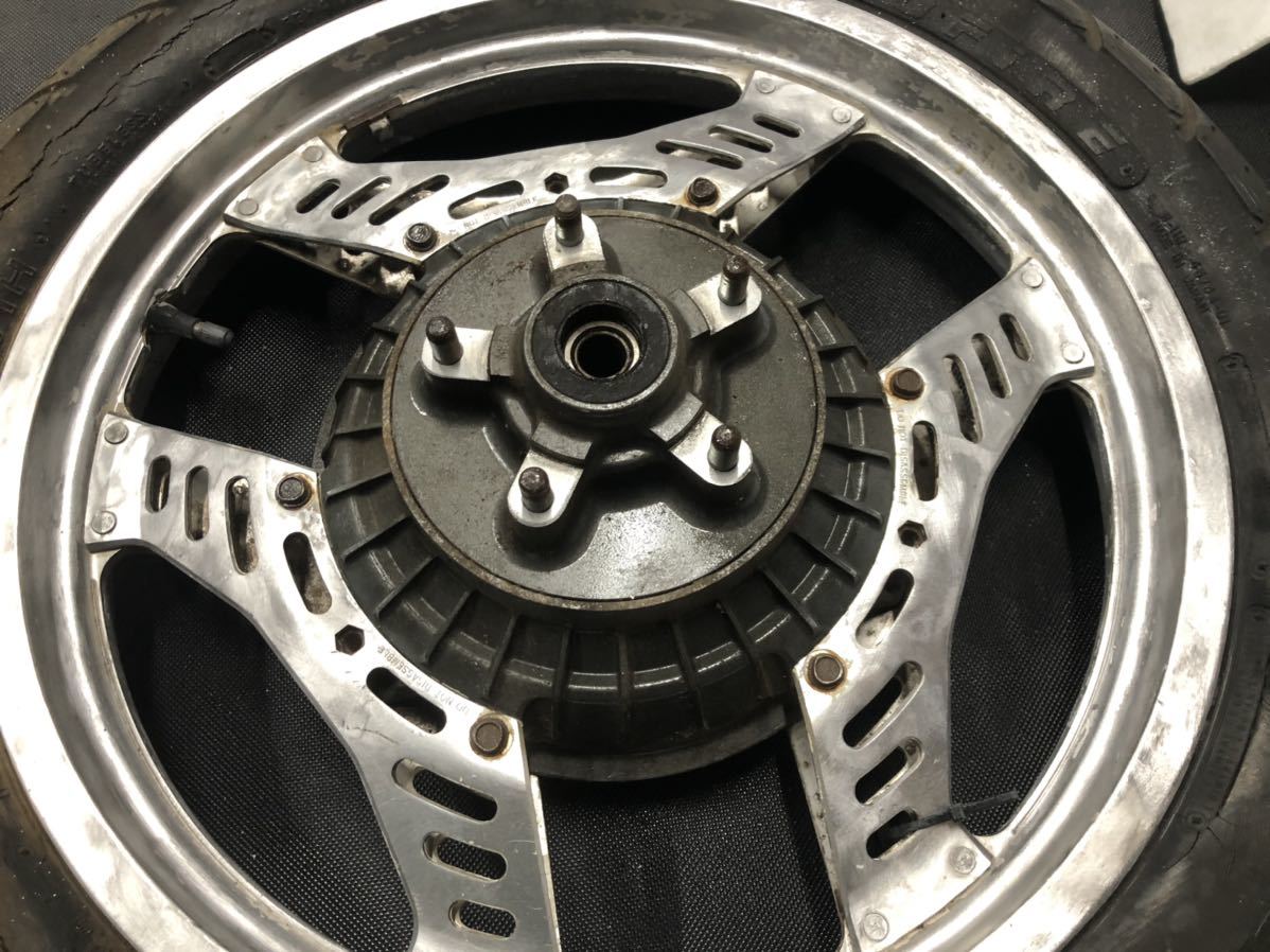 希少 国内 CBX400F リアホイール NC07 cbr400f beet フレーム 外装