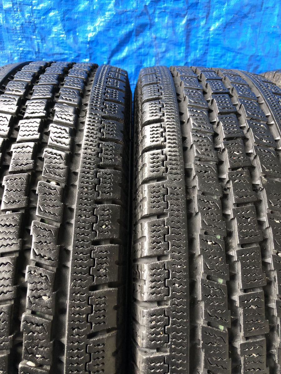 195/80R15 107/105 L LT TOYODELVEX M934 スタッドレストラックタイヤ　4本 9mm 2019年式　送料無料 DELVEX 107&frasl;105L 0 (デルベックス) (トーヨー) トーヨー