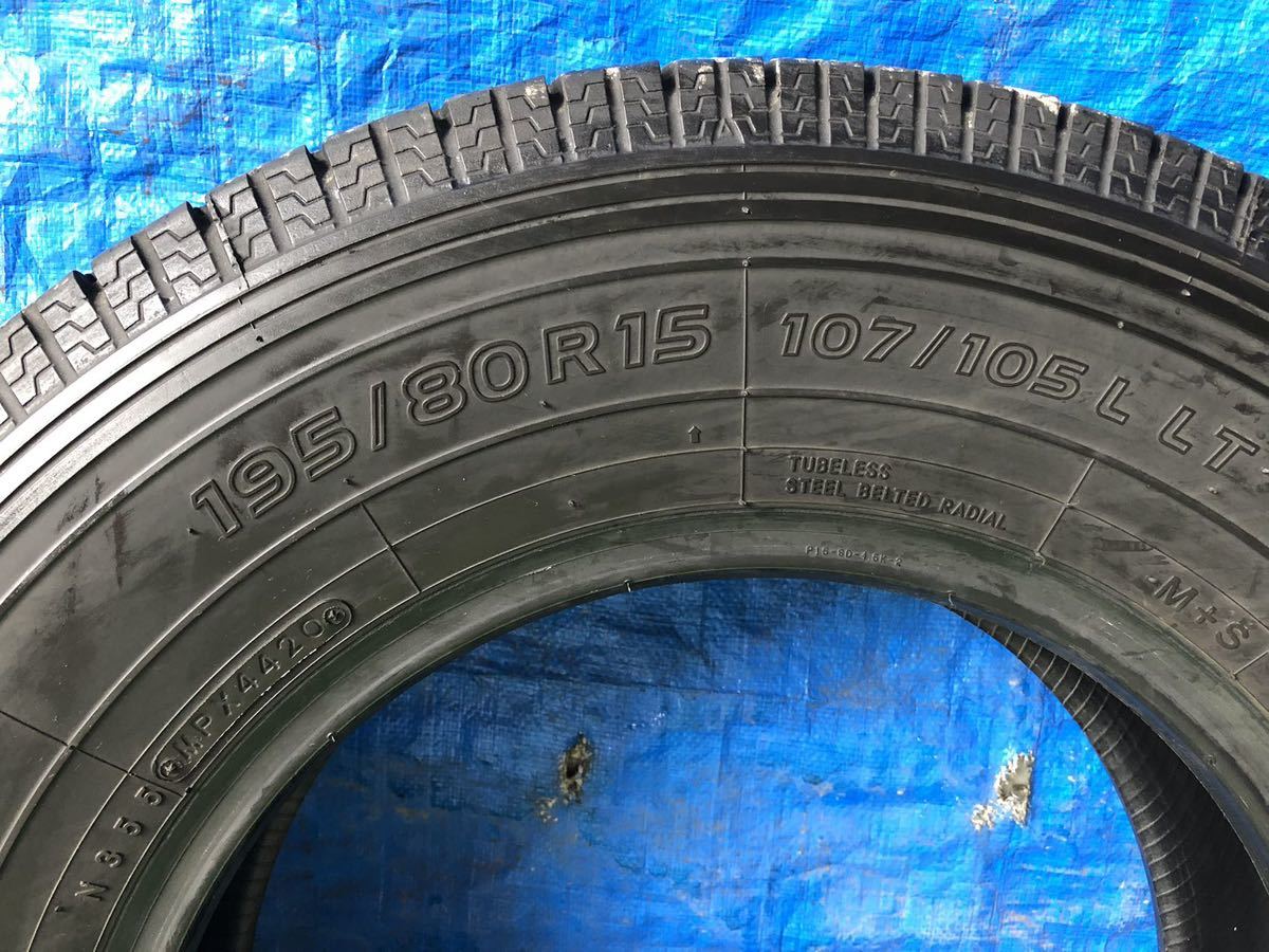 195/80R15 107/105 L LT TOYODELVEX M934 スタッドレストラックタイヤ　4本 9mm 2019年式　送料無料 DELVEX 107&frasl;105L 0 (デルベックス) (トーヨー) トーヨー