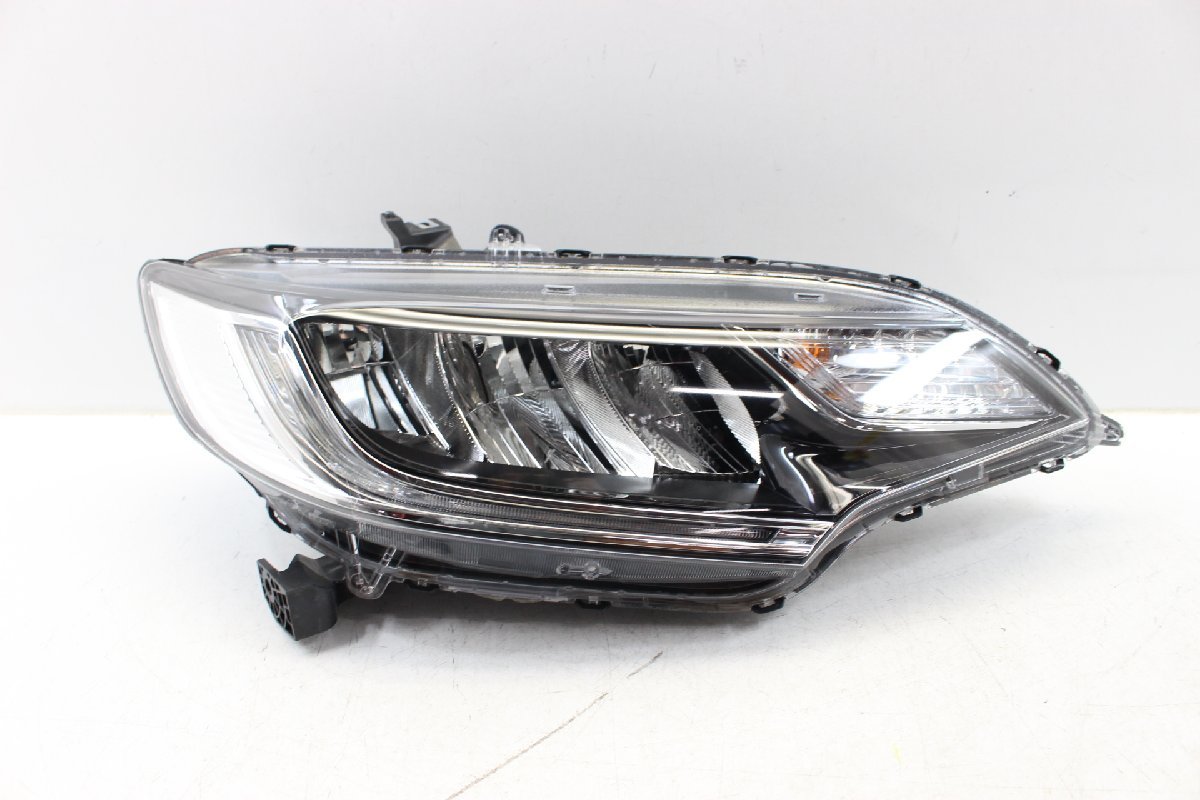 月 良品 フィット GK5 後期 LED ヘッドライト 右 右側 スタンレー W3674