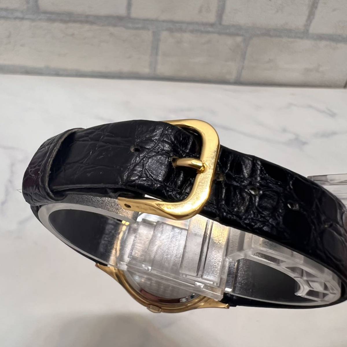 美品 電池交換済み BUREN ビューレン 腕時計 金色 ゴールドカラー 革 