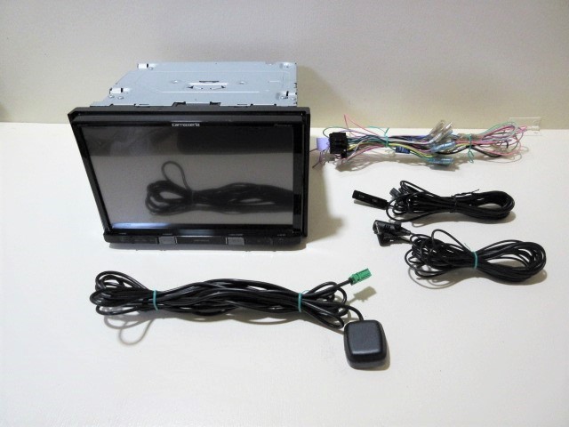 カロッツェリア　AVIC-RL05 BLUETOOTH DVD USB SD 送料無料カロッツェリア 楽ナビ 8インチAVIC-RL05 CD/DVD/SD/ワンセグ