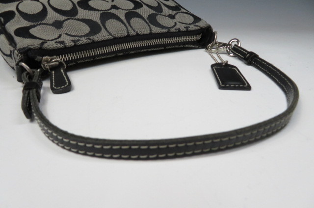 1円～COACH コーチ キャンバス シグネチャー アクセサリーポーチ F2J