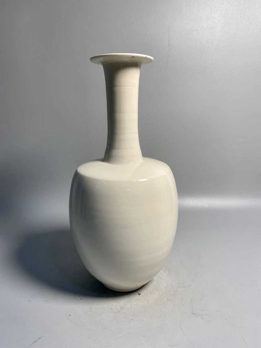 中国美術　明時代　花入　送料込み 旧家蔵出 陶磁器 定窯 白磁 宋時代 花瓶 花入 中国唐物 煎茶道具 古