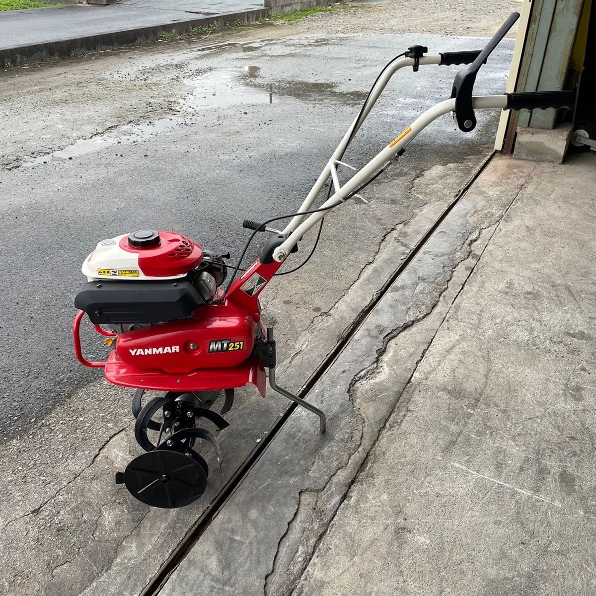 得価，新品 ヤンマー ミニ 耕運機 MT251 美品 中古 小型 管理機 2.5 