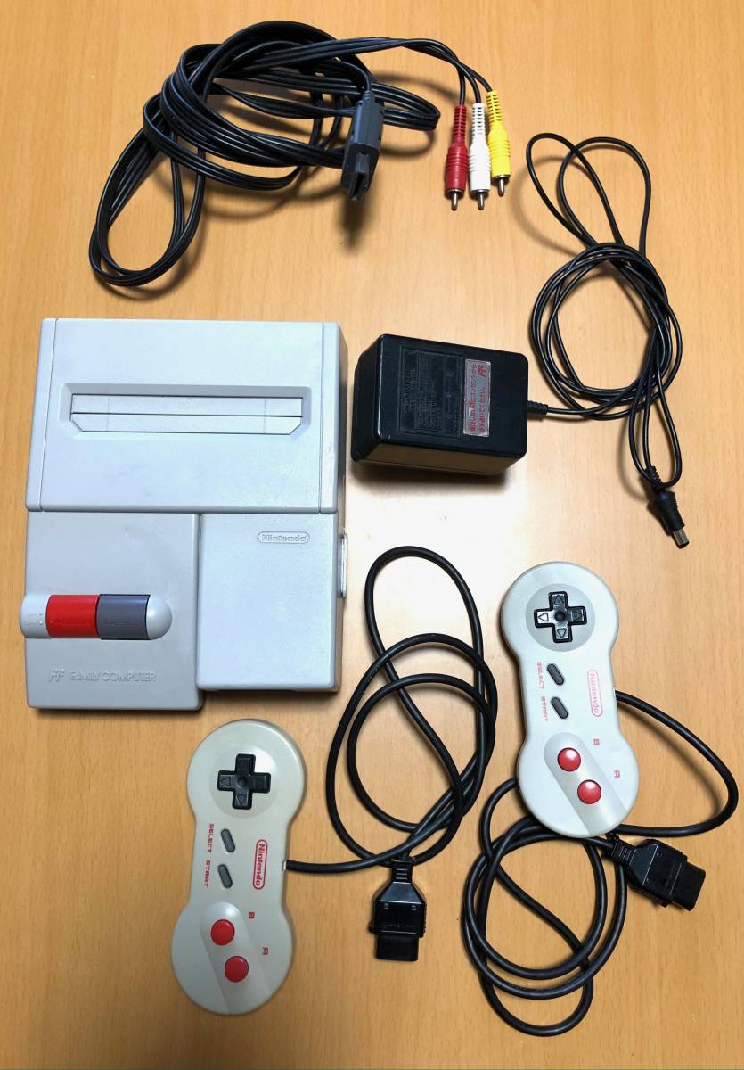 ニューファミコン 本体一式 ＋ マリオブラザーズ・ドラクエ3など
