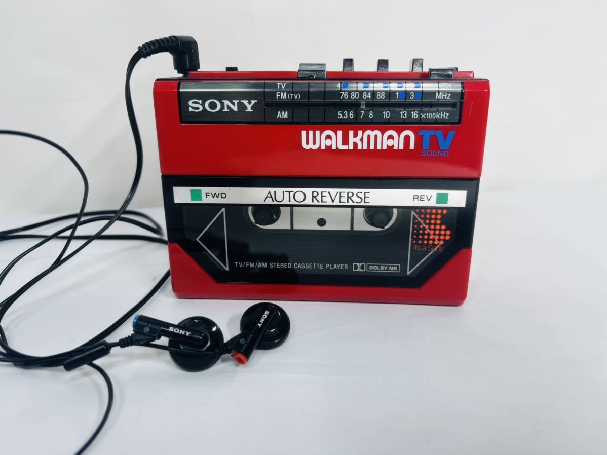 【希少】ソニー カセットウォークマン WALKMAN TV WM-F55 ジャンク】【通電のみ確認】SONY WALKMAN TV WM-F55 レッド ポータブル
