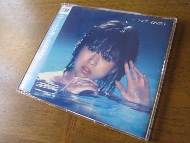 赤い靴の値段と価格推移は 704件の売買情報を集計した赤い靴の価格や価値の推移データを公開