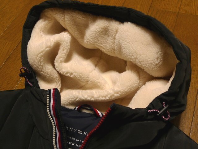 L(US)XL位2023新作 トミーヒルフィガーUSA限定 日本未発売 高級サテン調光沢ブラック 極暖 ダウンジャケット同機能DOWN ALTERATIVE耐風蓄熱 トミー | ヒルフィガー Tommy トミーヒルフィガーUSA限定マットブラック×ウッド ジャケットのYahoo!オークション(旧