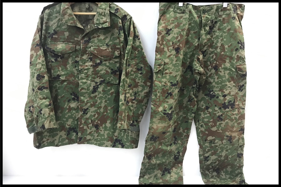 高品質，本物保証 東京 陸上自衛隊 戦闘服2型上下セット サイズ４B(戦闘服)｜売買されたオークション情報、yahooの商品情報をアーカイブ公開 - オークファン 戦闘服