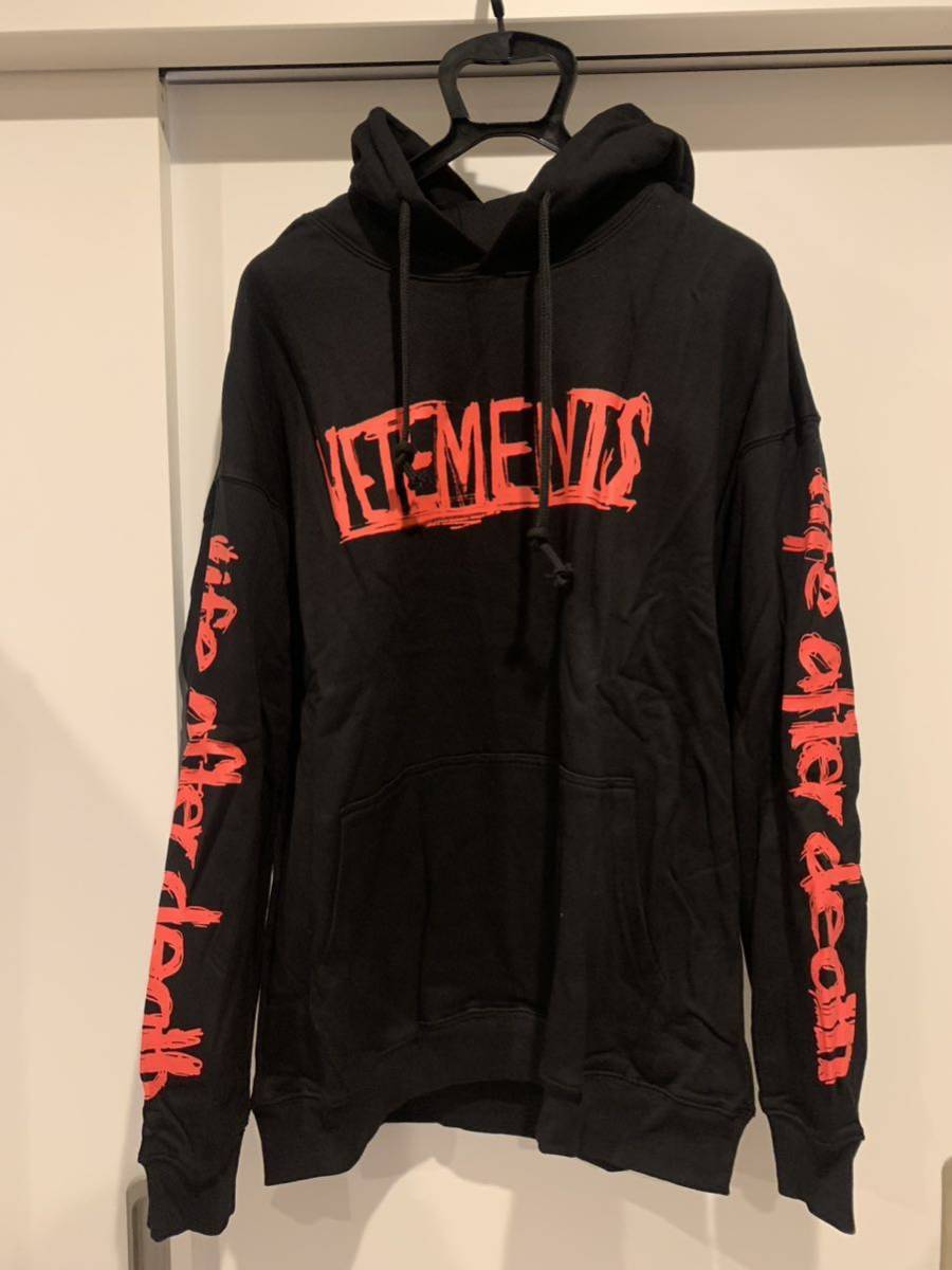 送料無料，お得 VETEMETS ヴェトモン ベトモン パーカー アウター トレーナ ストリートスウェットパーカー HOODIE(XLサイズ以上)｜売買されたオークション情報、yahooの商品情報をアーカイブ公開 - オークファン XLサイズ以上