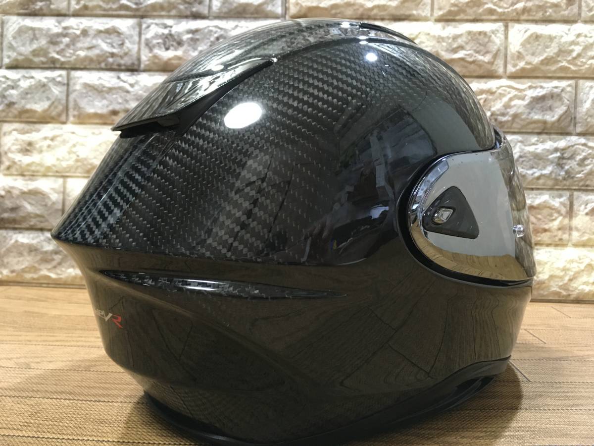 新製品軽量・快適なフルフェイスヘルメットのカーボン仕様AEROBLADE 