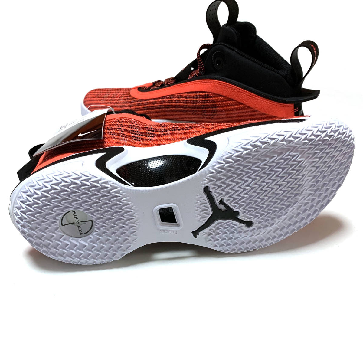 ○未使用品○Jordan バスケットボールシューズ ホワイトレッド24 5  