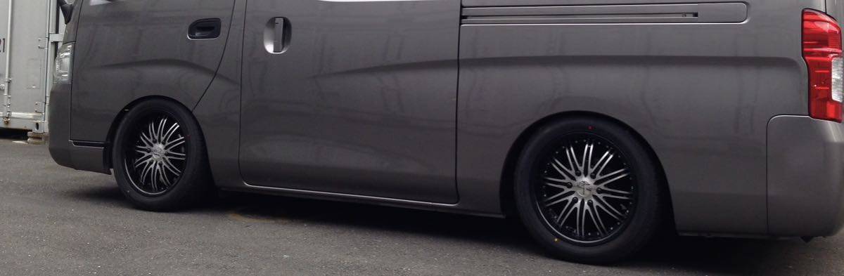 NV350専用18インチホイール＋スタッドレスタイヤ