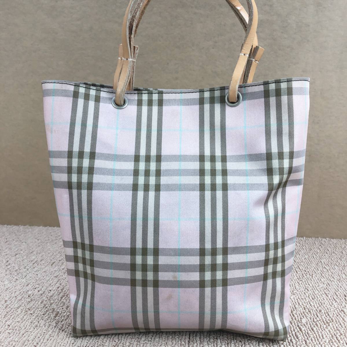 バーバリー　ハンドバッグ　800M20