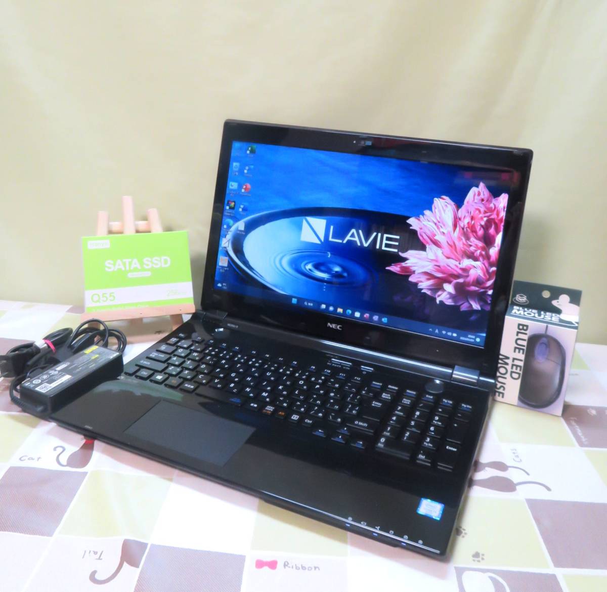 超速！新品SSD搭載/第6世 Core i3-6100U/8GB/Windows11/ブルーレイ