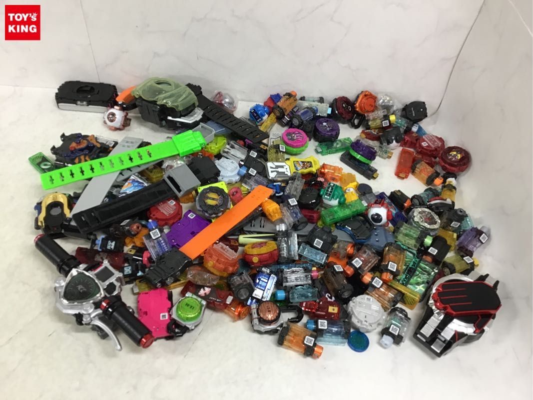 1円〜 同梱不可 ジャンク 仮面ライダーウィザード、ゴースト、ジオウ他 白い魔法使いドライバー、ライドウォッチ等