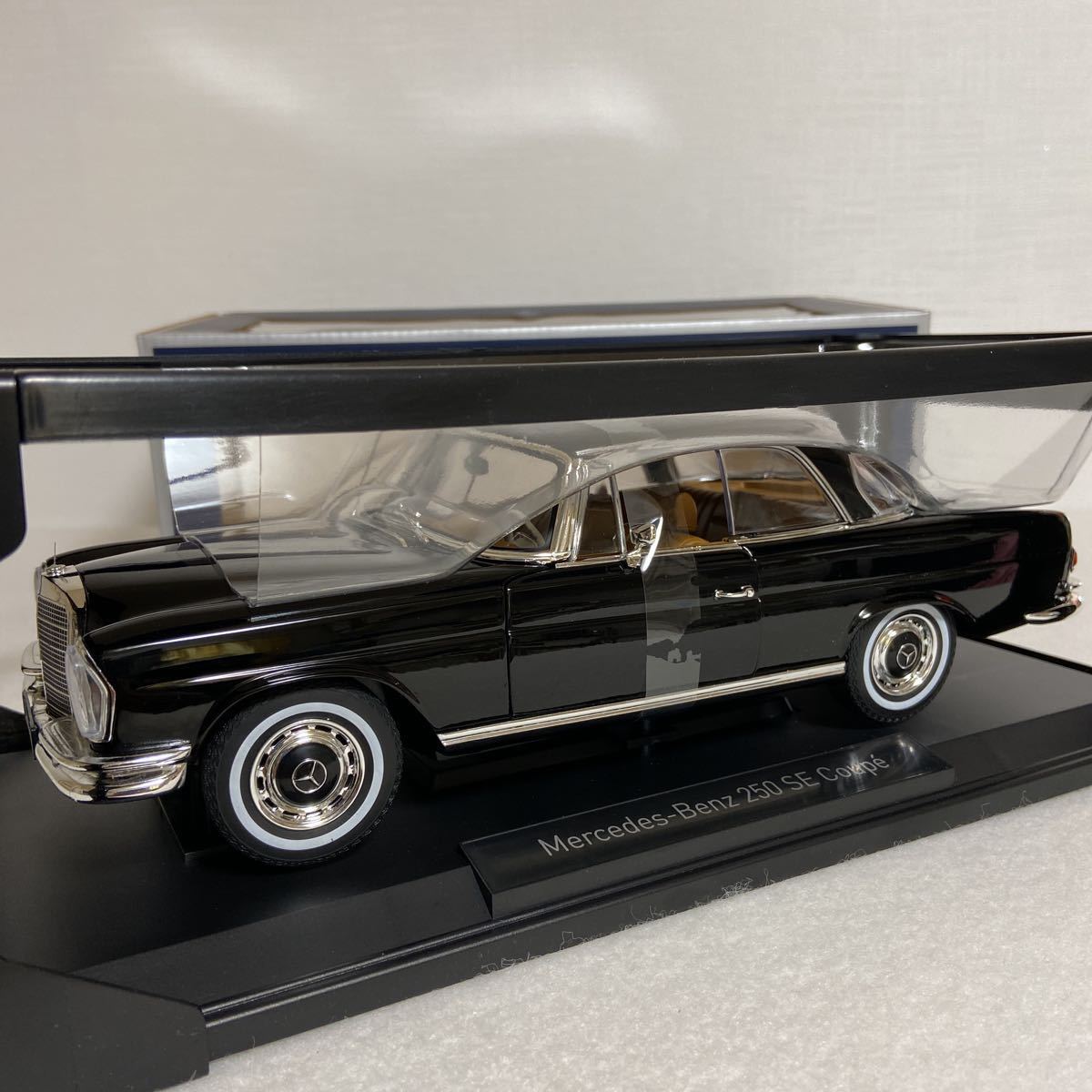★ノレブ／NOREV：1/18 ★メルセデス ベンツ／Mercedes-Benz 250 SE Coupe' 1969 (Black ) ★未展示モデル♪