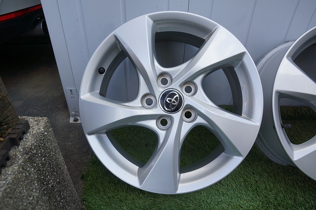 【限定値下げ】トヨタ　純正アルミホイール　C-HR 新車外し　4本 トヨタ 17インチ C-HR 4本 純正ホイール 美品 TOYOTA 純正アルミ