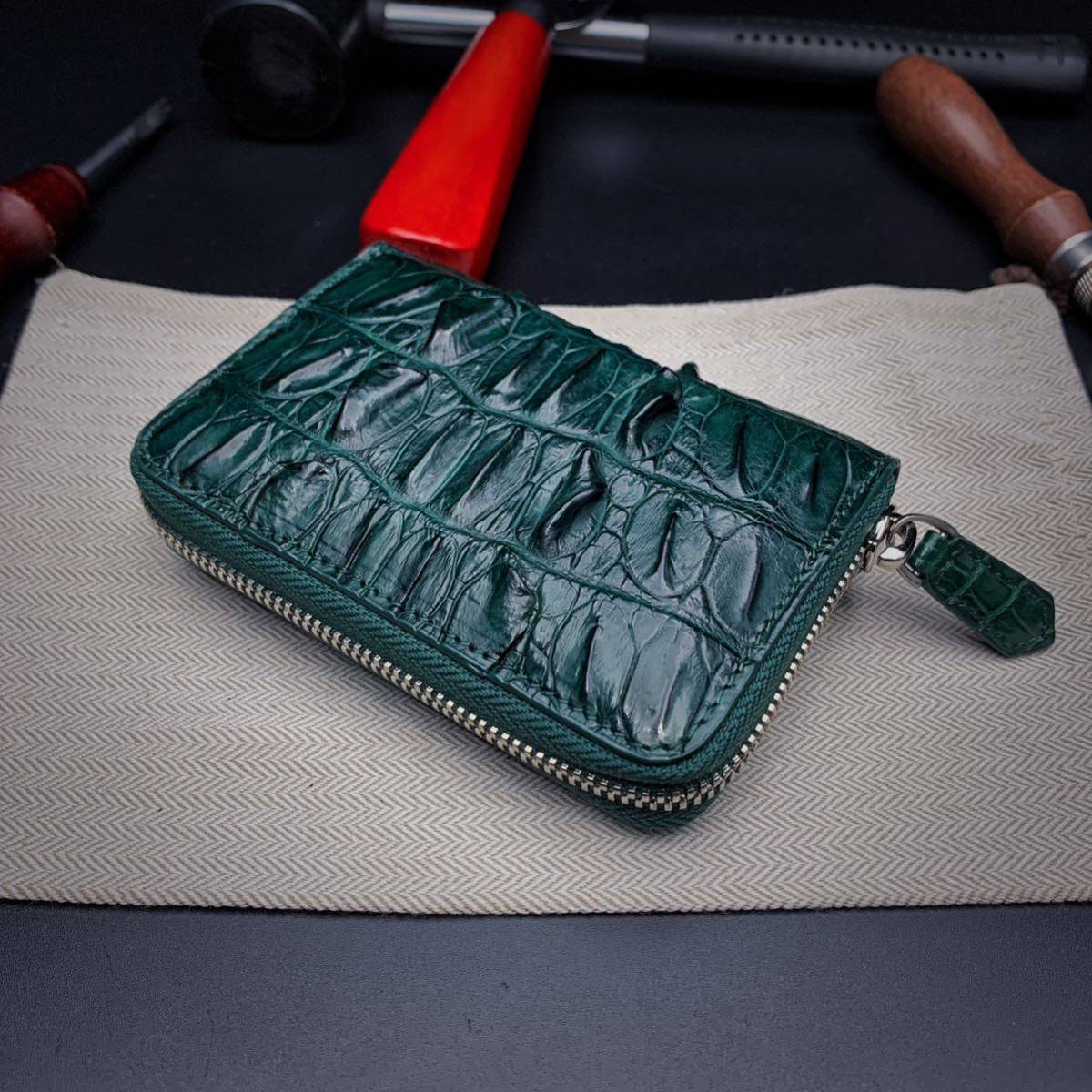 希少背革※金運色※ クロコダイル ワニ革 本革 財布 ラウンドファスナー 小銭入れ カード入れ 本物保証 センター部位 一枚革 実物写真