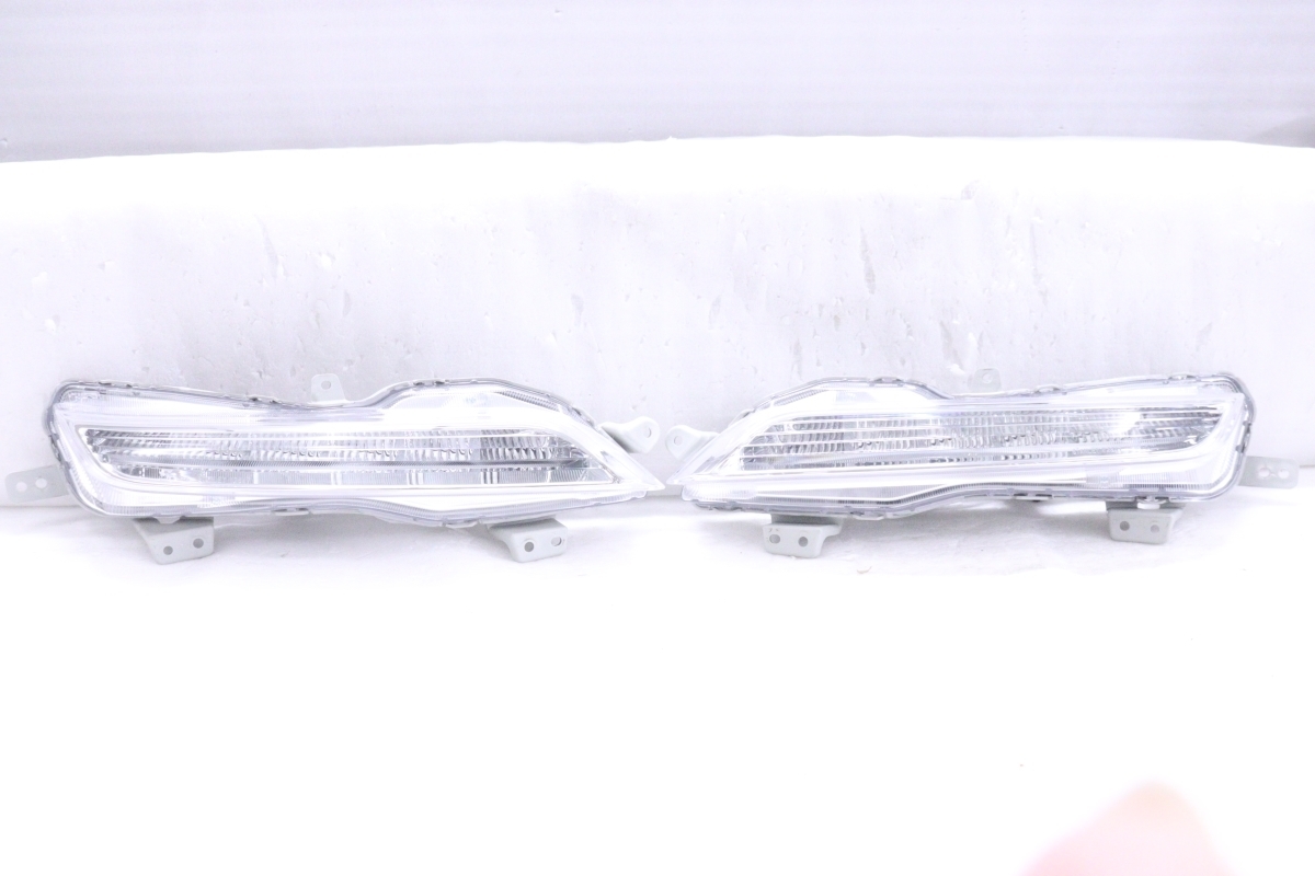 2X-2333☆美品 LED MA36S ソリオ バンディット☆左右ポジションランプ