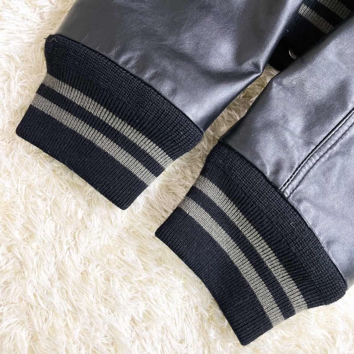 極美品 Levi